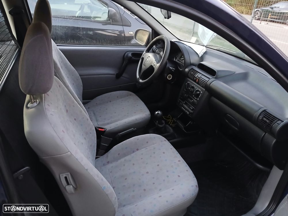 Opel Corsa 1.7 D - 3