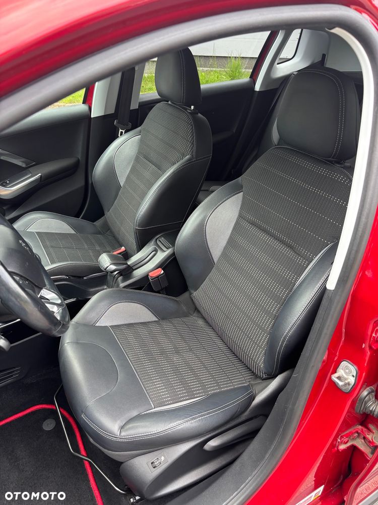 Peugeot 2008 BlueHDi FAP 120 STOP & START Allure - 9