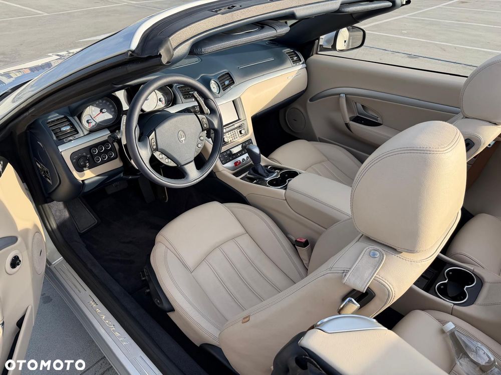 Maserati GranTurismo - 10