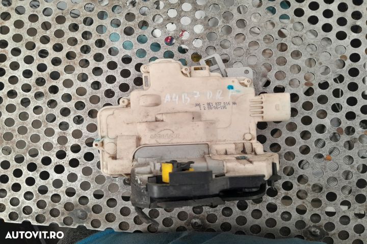 Broasca usa fata dreapta 8E1837016AA Audi A4 B7 [2004 - 2008] Avant w - 2