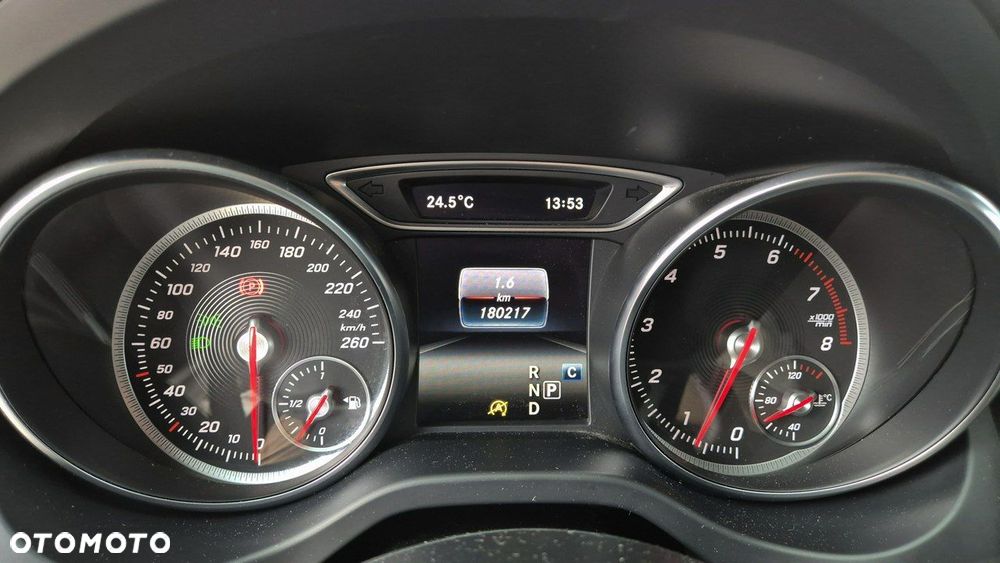 Mercedes-Benz CLA 200 7G-DCT AMG Line - 15