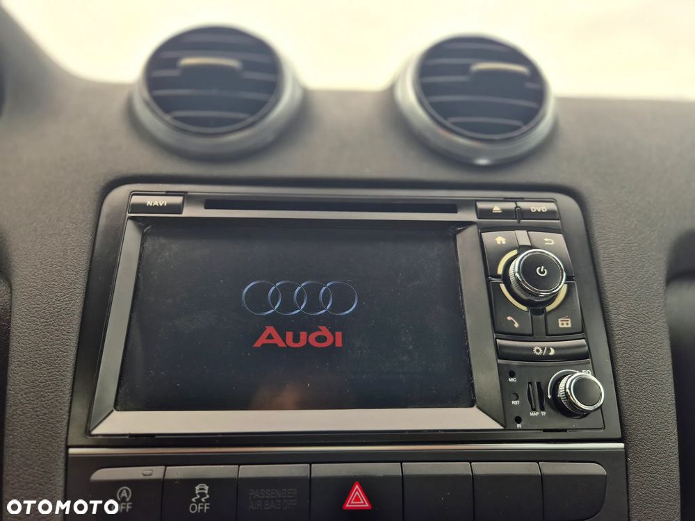 Audi A3 Sportback 1.6 TDI DPF Ambiente - 32