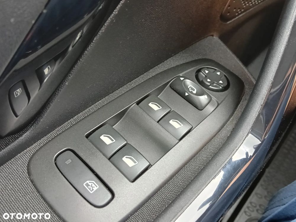 Peugeot 208 Blue-HDi 100 Stop&Start Active - 23
