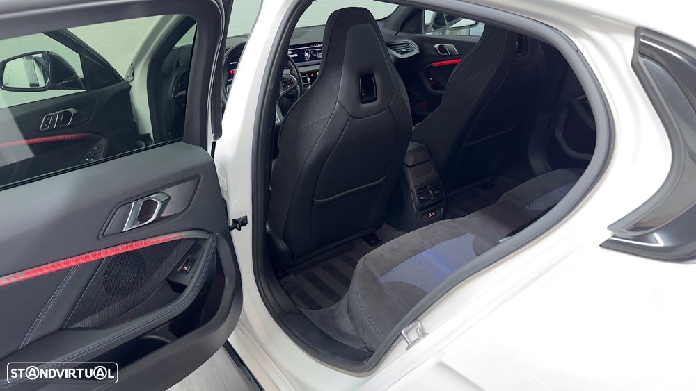 BMW M135i xDrive - 23