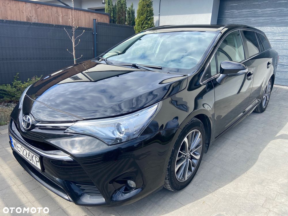 Toyota Avensis 2.0 Prestige MS - 1