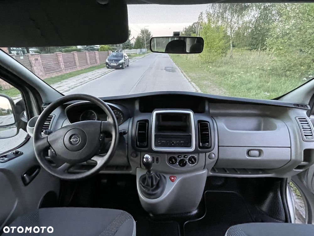 Opel Vivaro - 32