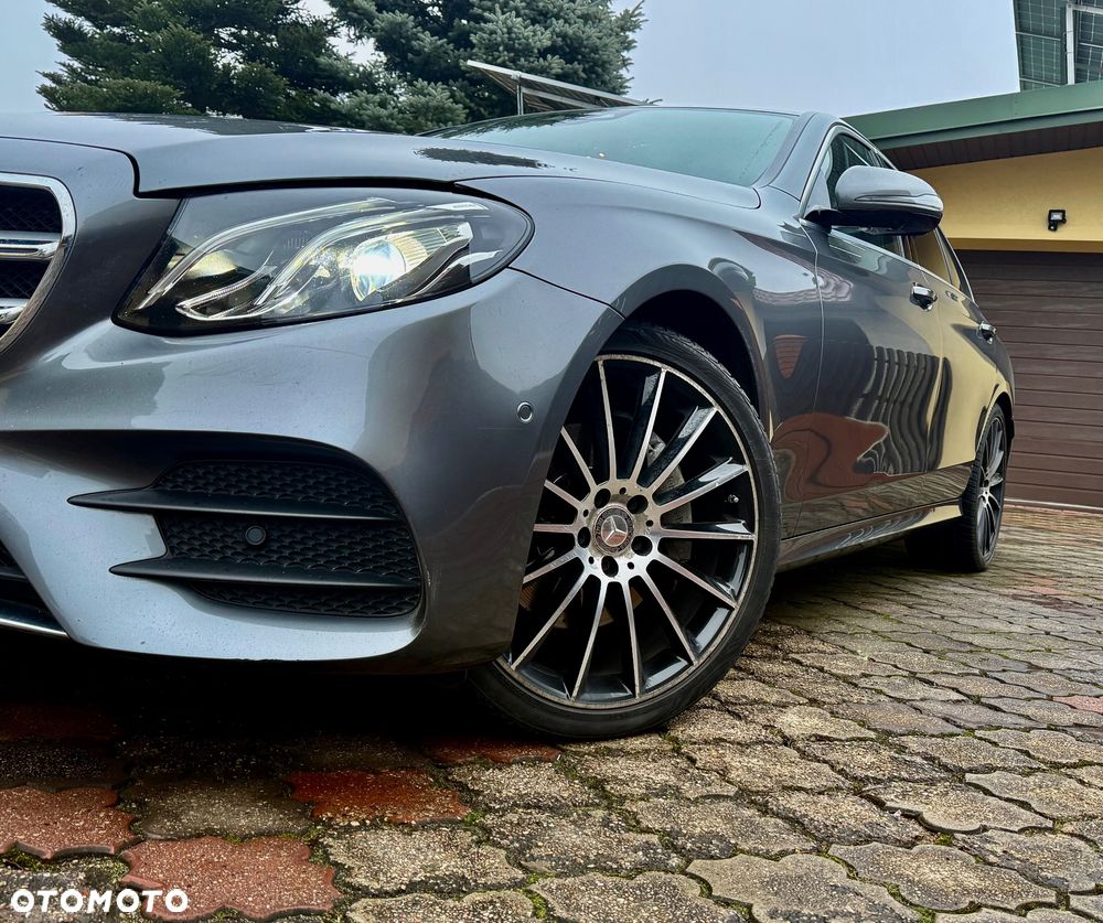 Mercedes-Benz Klasa E 220 d 9G-TRONIC - 1