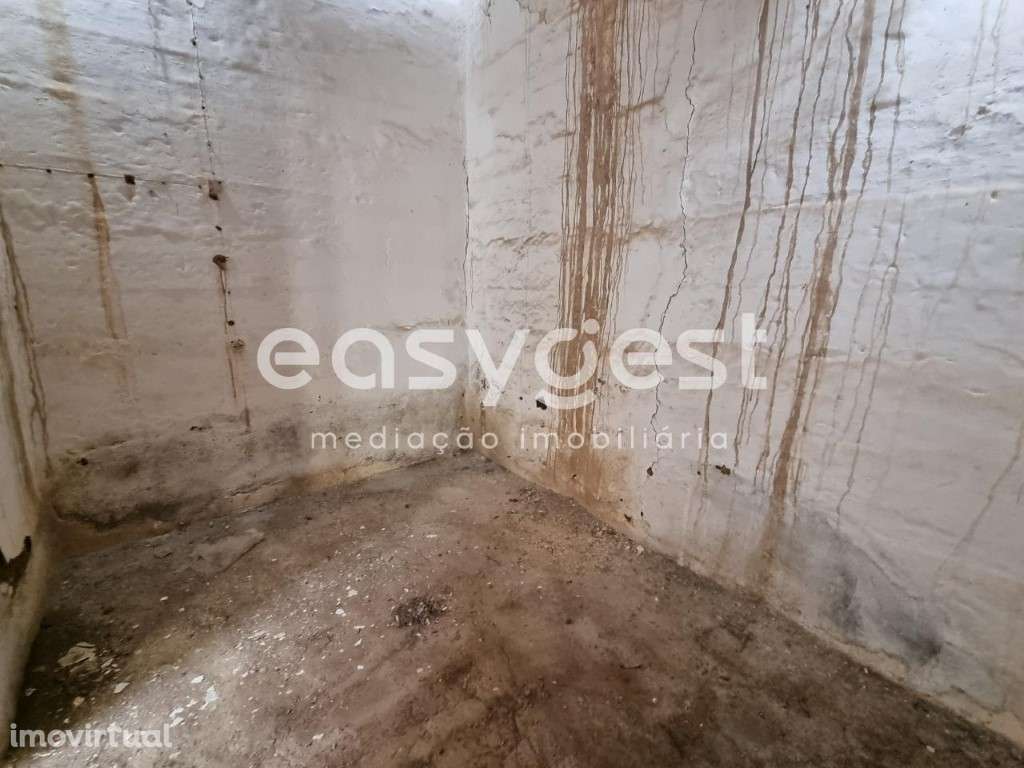 Moradia para recuperar localizada em Santo Aleixo da Restauração - Grande imagem: 2/15