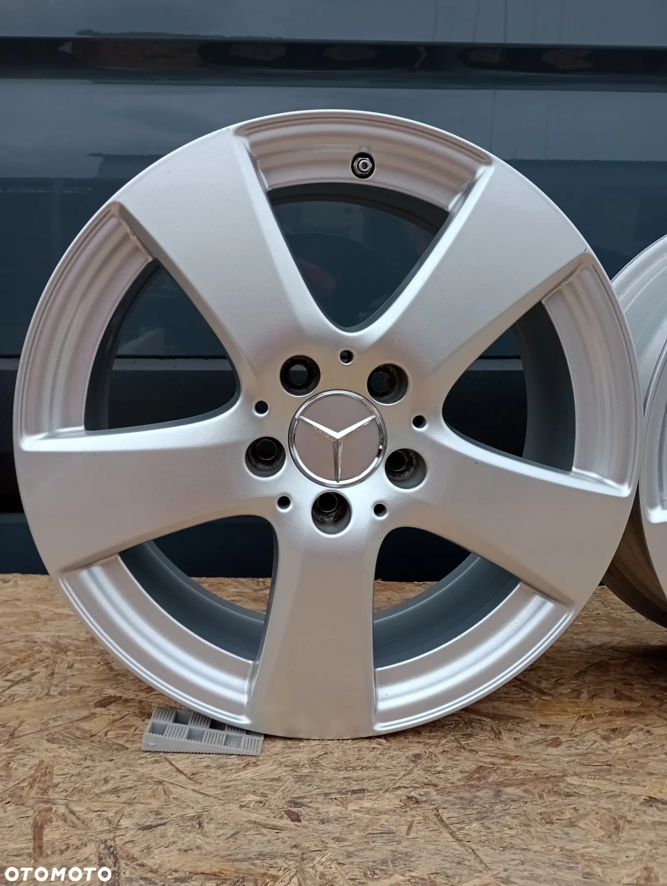 FELGI ALUMINIOWE 5x112 R17 7J ET48,5 CZUJNIKI TPMS MERCEDES CLA GLA GLB KLASA A B C E V - 3