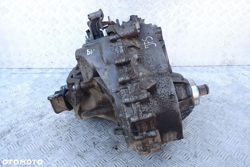 SKRZYNIA BIEGÓW JFS - VW TRANSPORTER T5 2.5TDI FV - 3