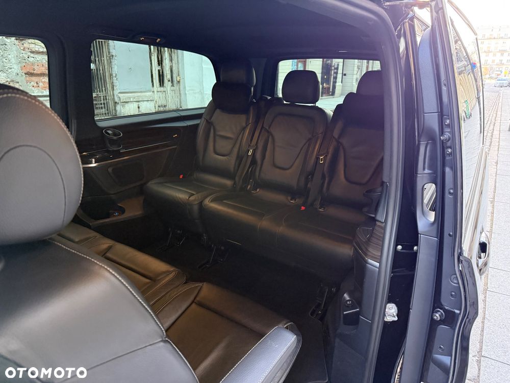 Mercedes-Benz Klasa V 220 CDI extralang 7G-TRONIC Avantgarde Edition - 19