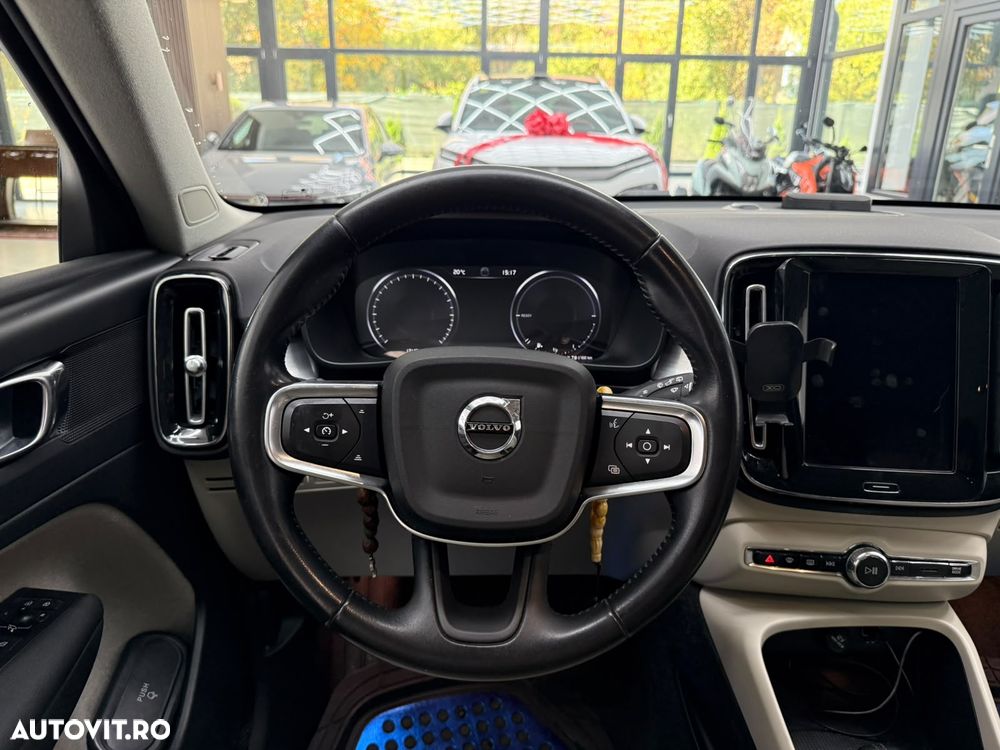 Volvo XC 40 - 20