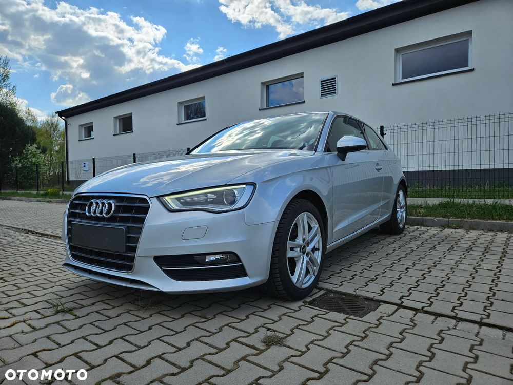 Audi A3 3-drzwiowe 1.4 TFSI Ambiente - 1