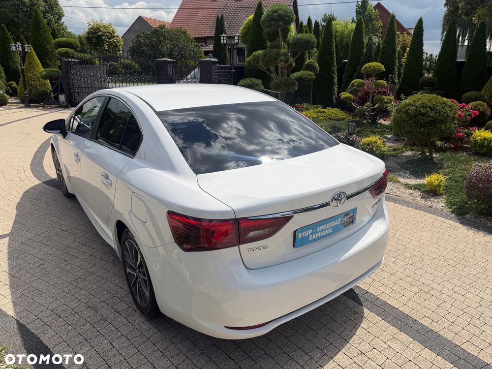 Toyota Avensis 2.0 D-4D Active Business - 3