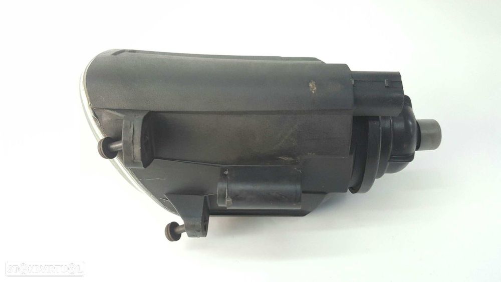 FAROL DE NEVOEIRO DIREITO BMW X5 (E53) 4.4I AUTOMáTICO - 6