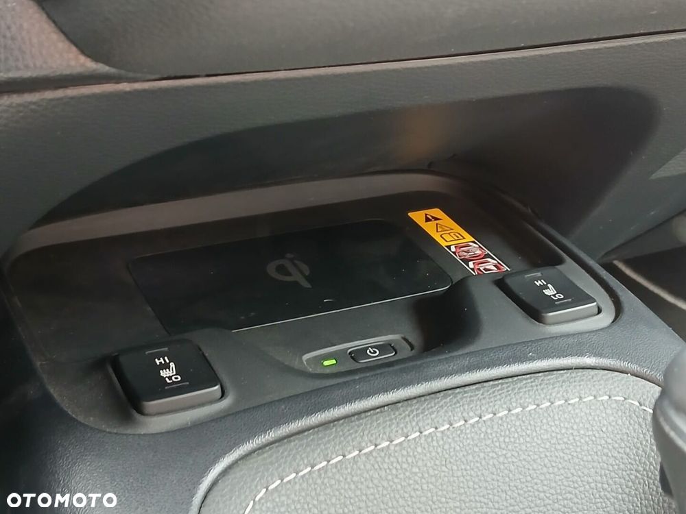 Toyota Corolla 1.8 Hybrid Style - 24