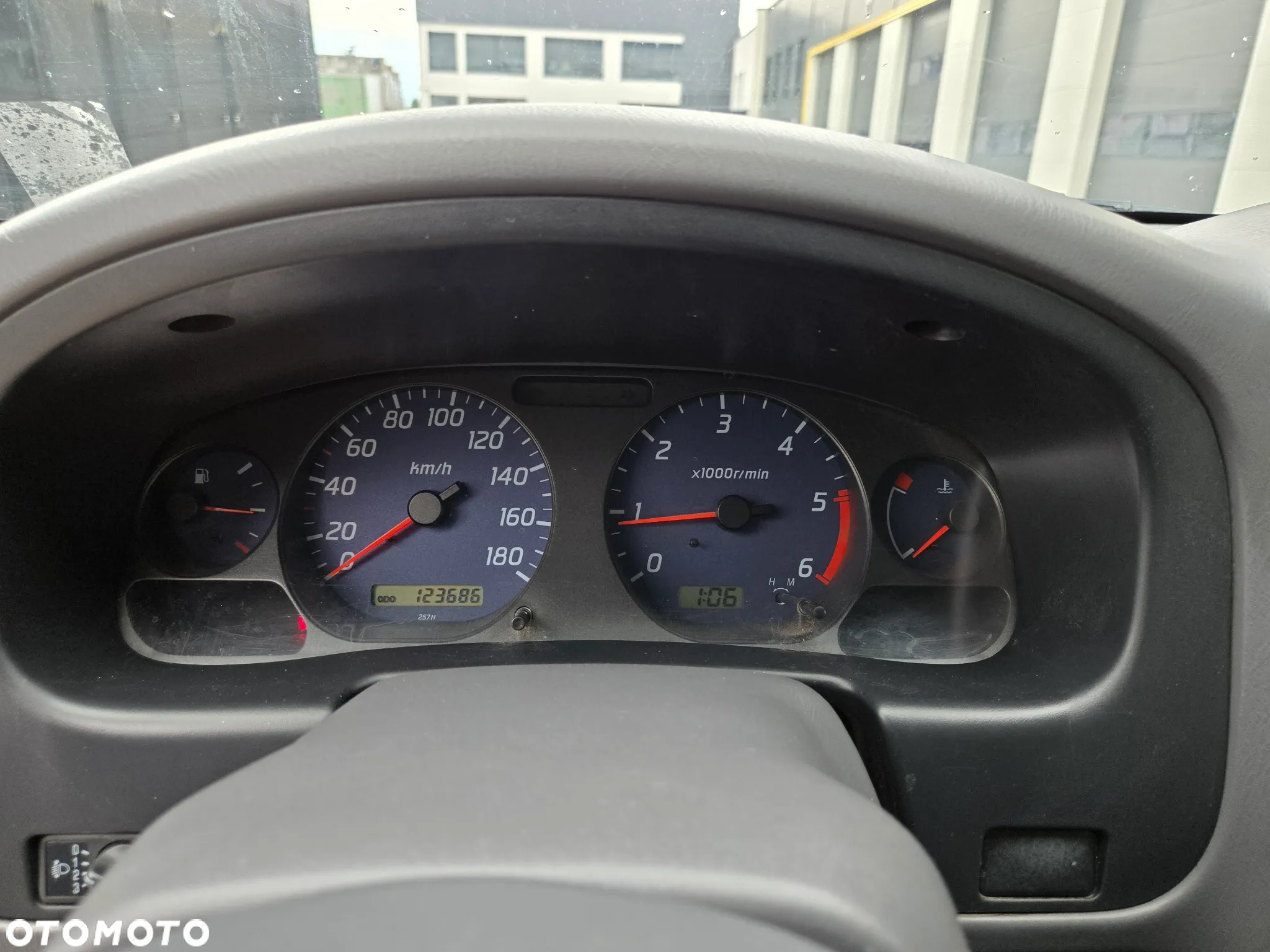 Nissan Pickup 2.5 TDi Base - 17