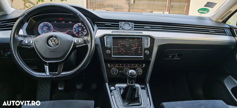 Volkswagen Passat Variant 2.0 TDI SCR Comfortline - 6