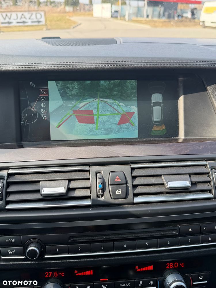 BMW Seria 5 525d xDrive Sport-Aut - 35