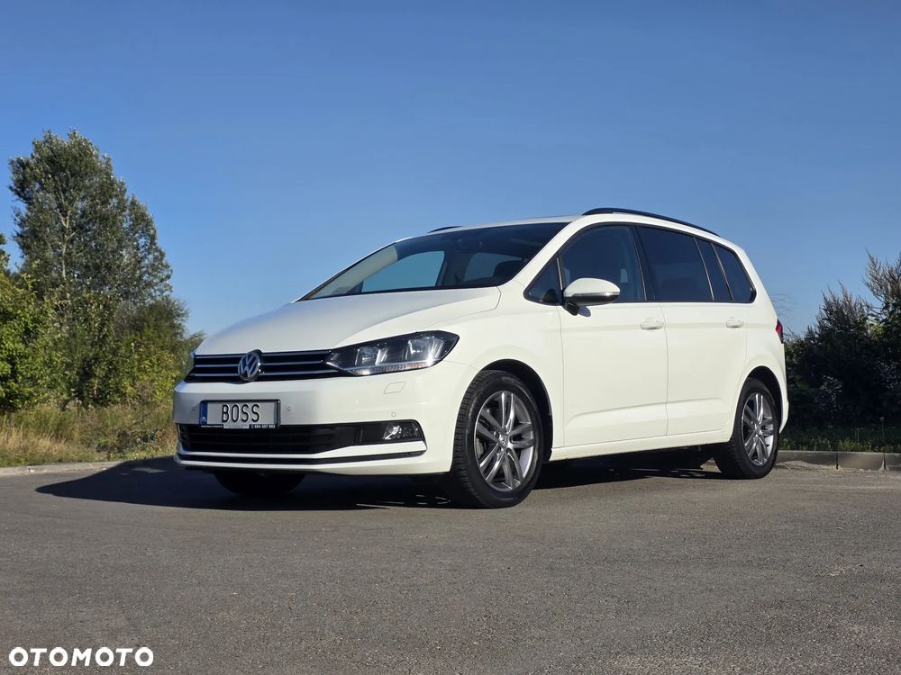 Volkswagen Touran - 10