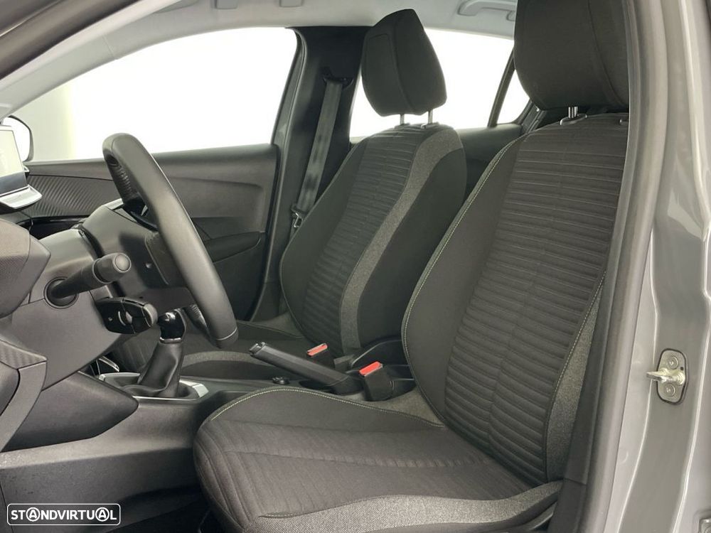 Peugeot 208 1.2 PureTech Active Pack - 17