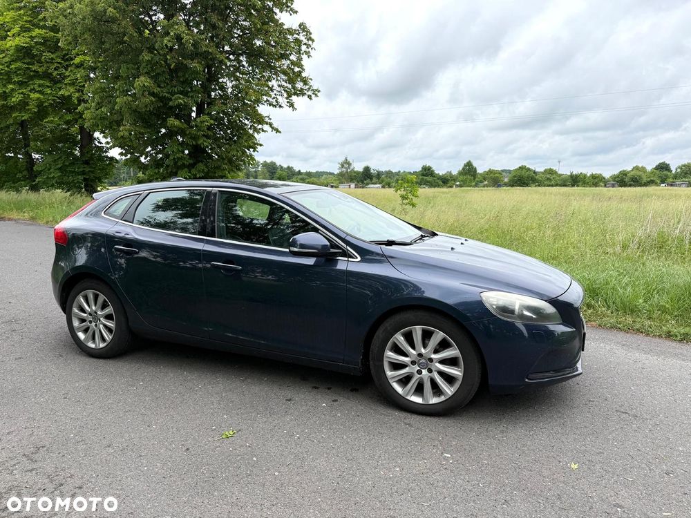 Volvo V40 D2 Summum - 2