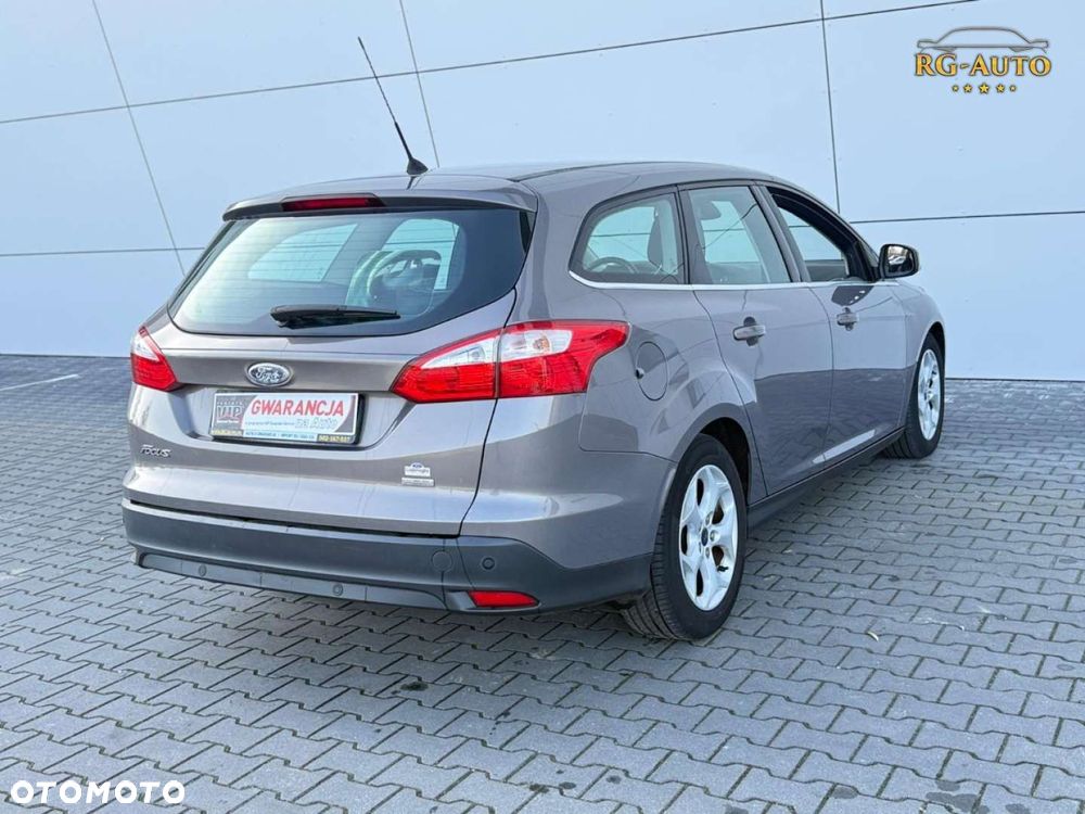 Ford Focus - 8
