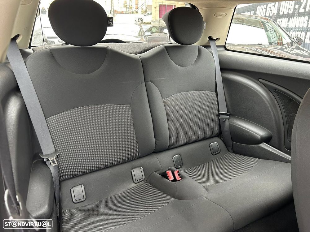 MINI 3 Portas One D - 30