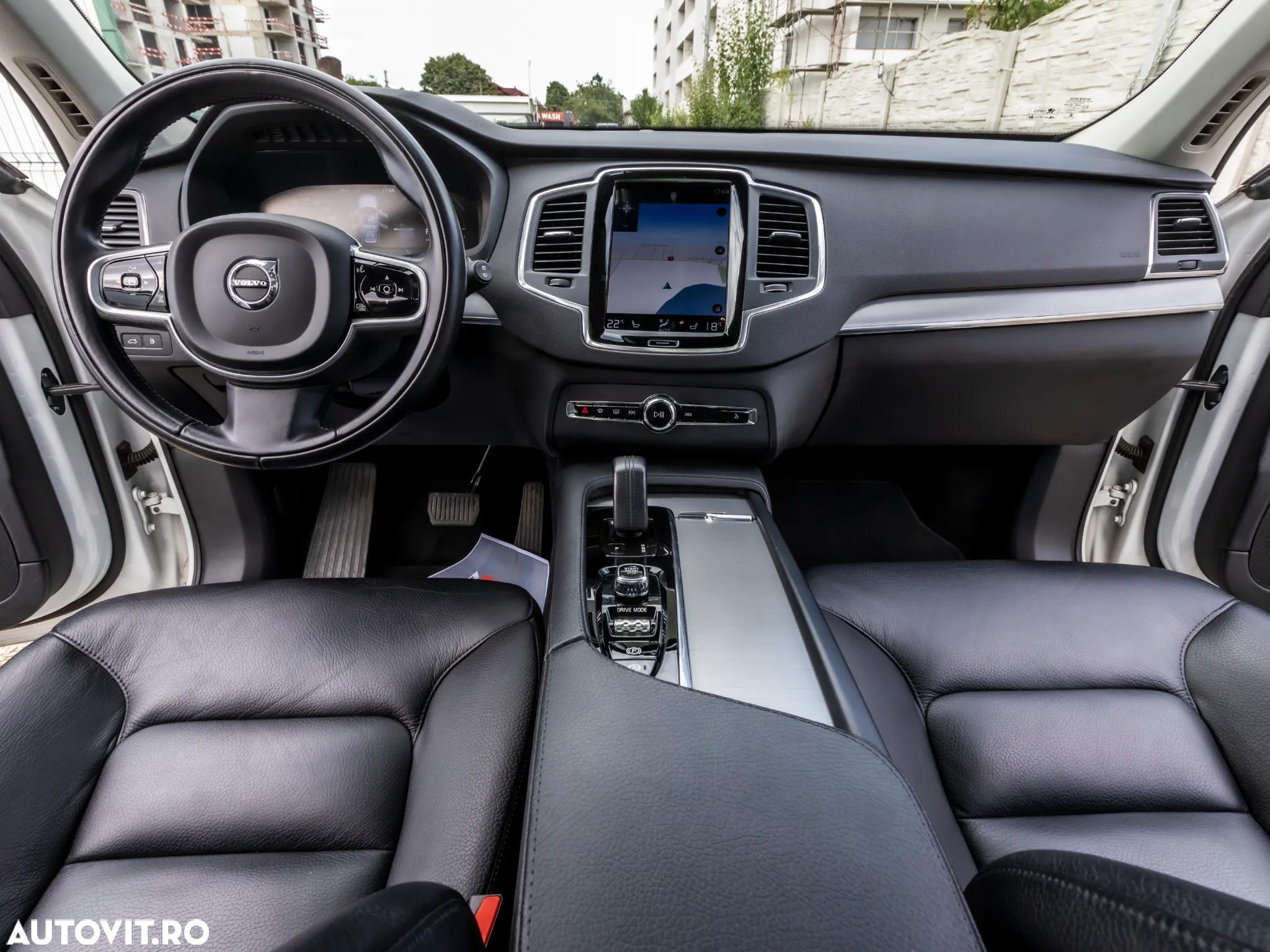 Volvo XC 90 T8 AWD Twin Engine Geartronic Momentum - 18