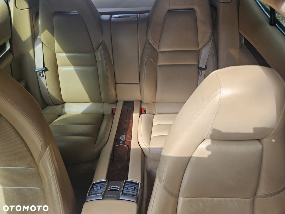 Porsche Panamera Turbo - 26