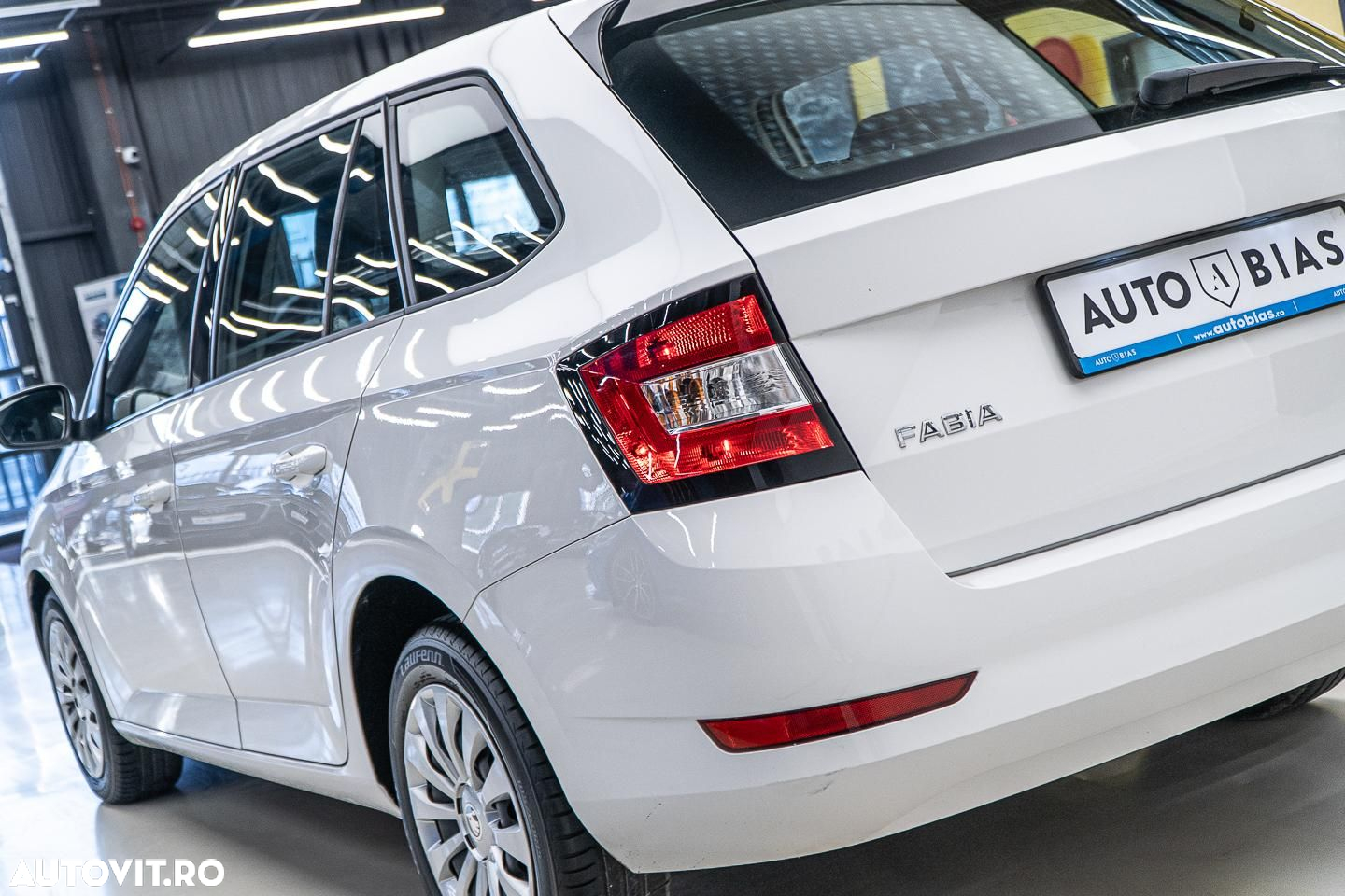 Skoda Fabia 1.0 TSI Ambition - 32