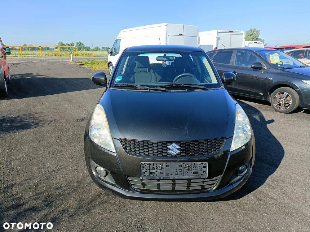Suzuki Swift - 4
