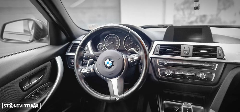 BMW 320 d Auto Line Modern - 11