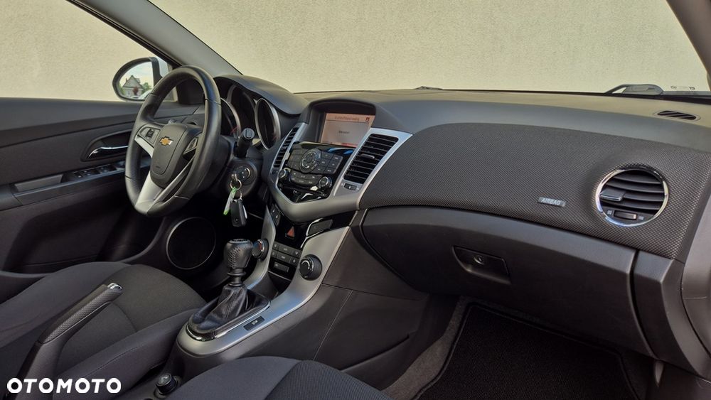 Chevrolet Cruze 1.6 LT+ - 6
