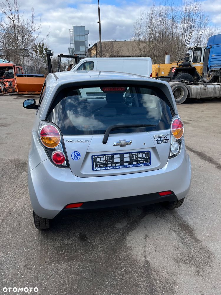 Chevrolet Spark 1.0 - 4