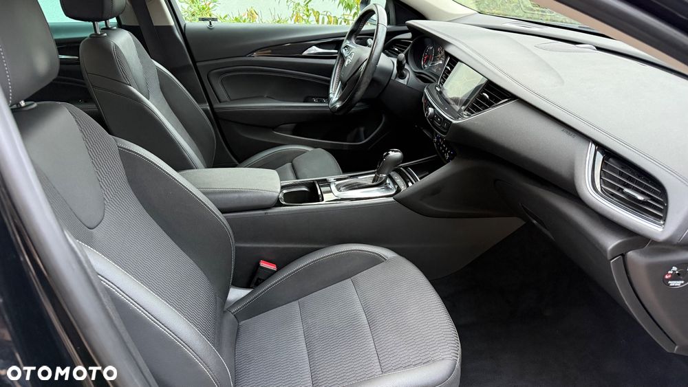 Opel Insignia - 9