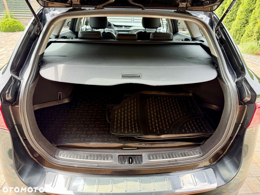 Toyota Avensis Touring Sports 1.8 Executive - 9
