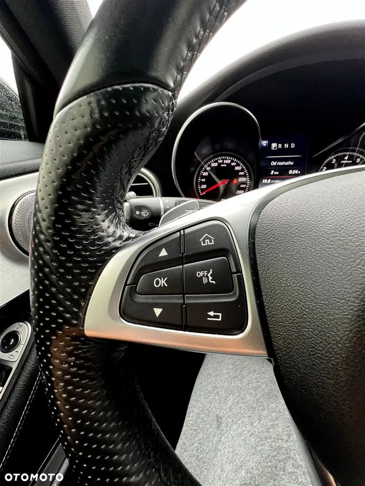 Mercedes-Benz Klasa C 200 4-Matic 9G-TRONIC - 13