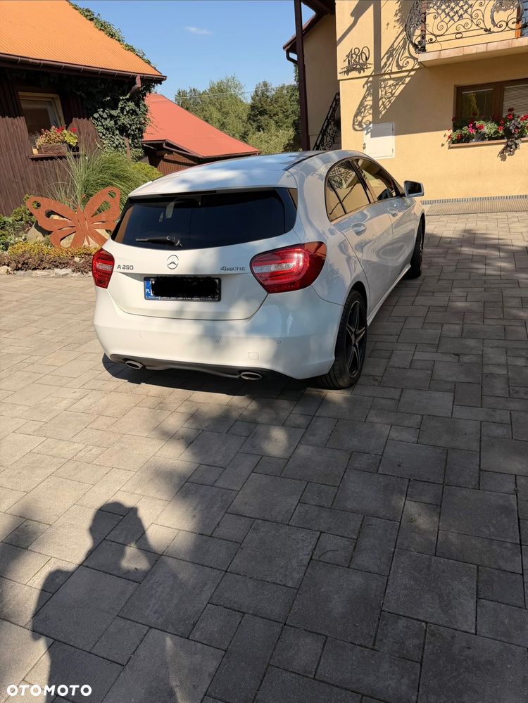 Mercedes-Benz Klasa A 250 4Matic 7G-DCT - 6