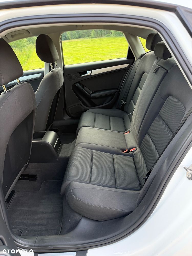 Audi A4 Limousine 1.8 TFSI Ambiente - 9