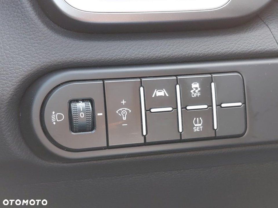 Kia XCeed - 16