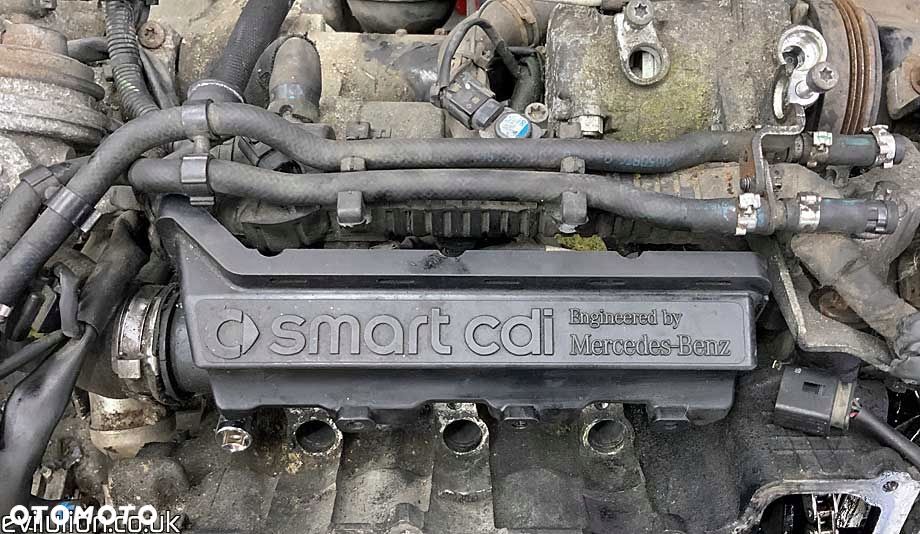 Silnik KOMPLETNY ze skrzynią 132930 660950 Smart FORTWO II 451 0.8 cdi - 1