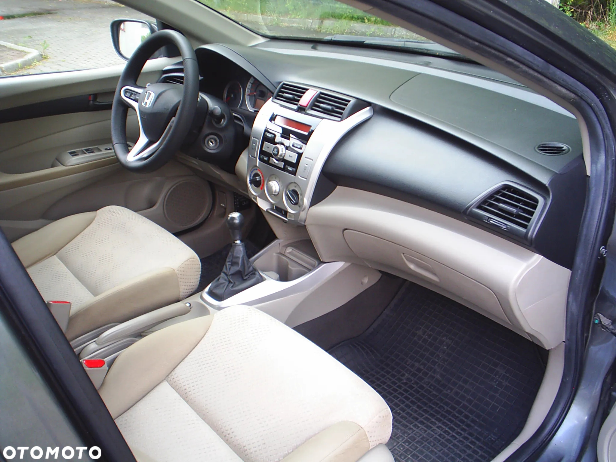 Honda City 1.4 Comfort - 11