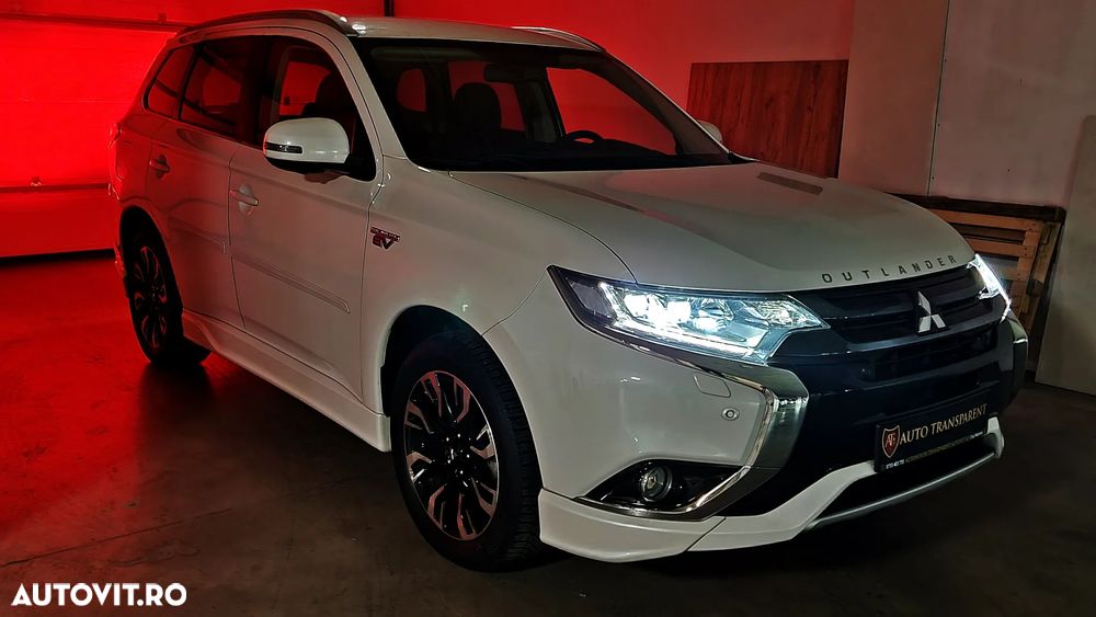 Mitsubishi Outlander 2.0 4WD - 30