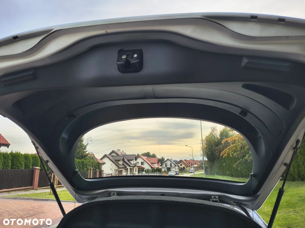 Honda Civic 1.4 i-VTEC Sport - 25