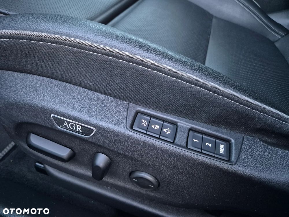 Opel Insignia - 21