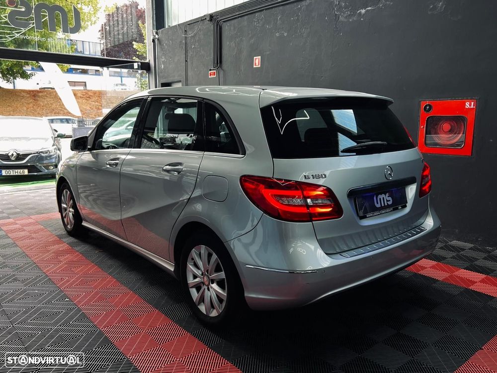 Mercedes-Benz B 180 d Style - 11