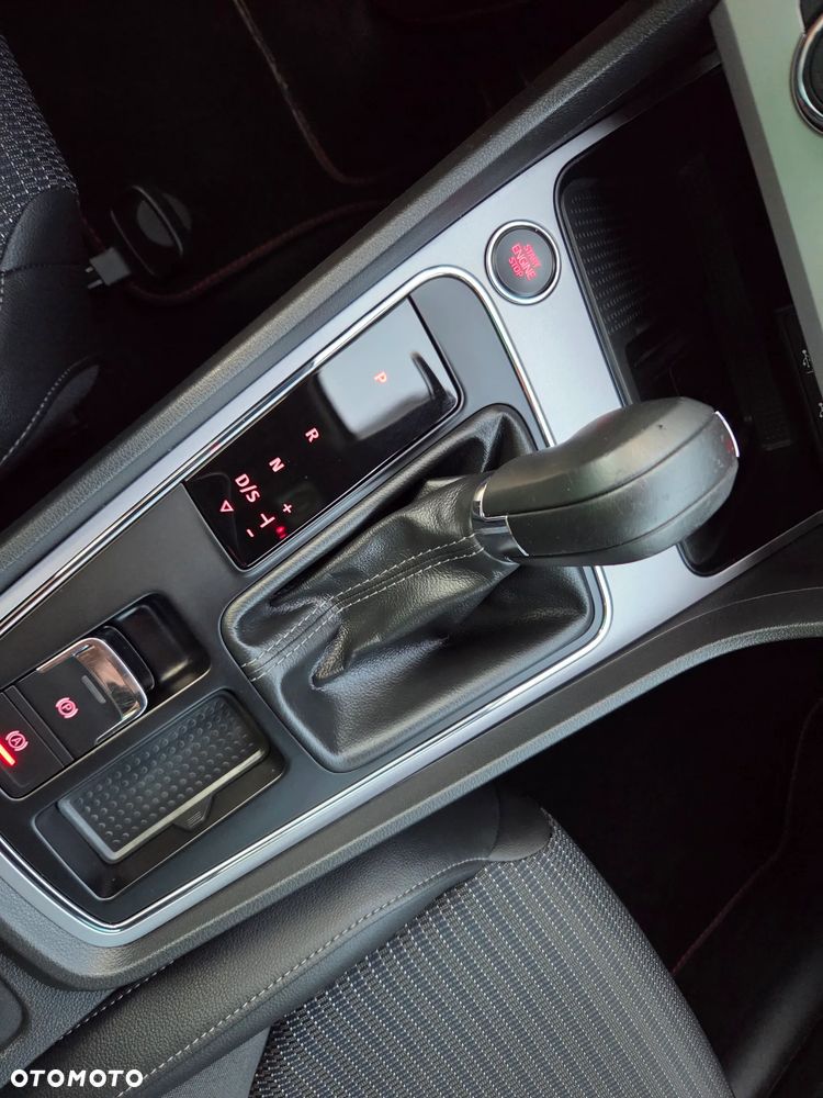 Seat Leon 2.0 TDI Xcellence S&S DSG - 34