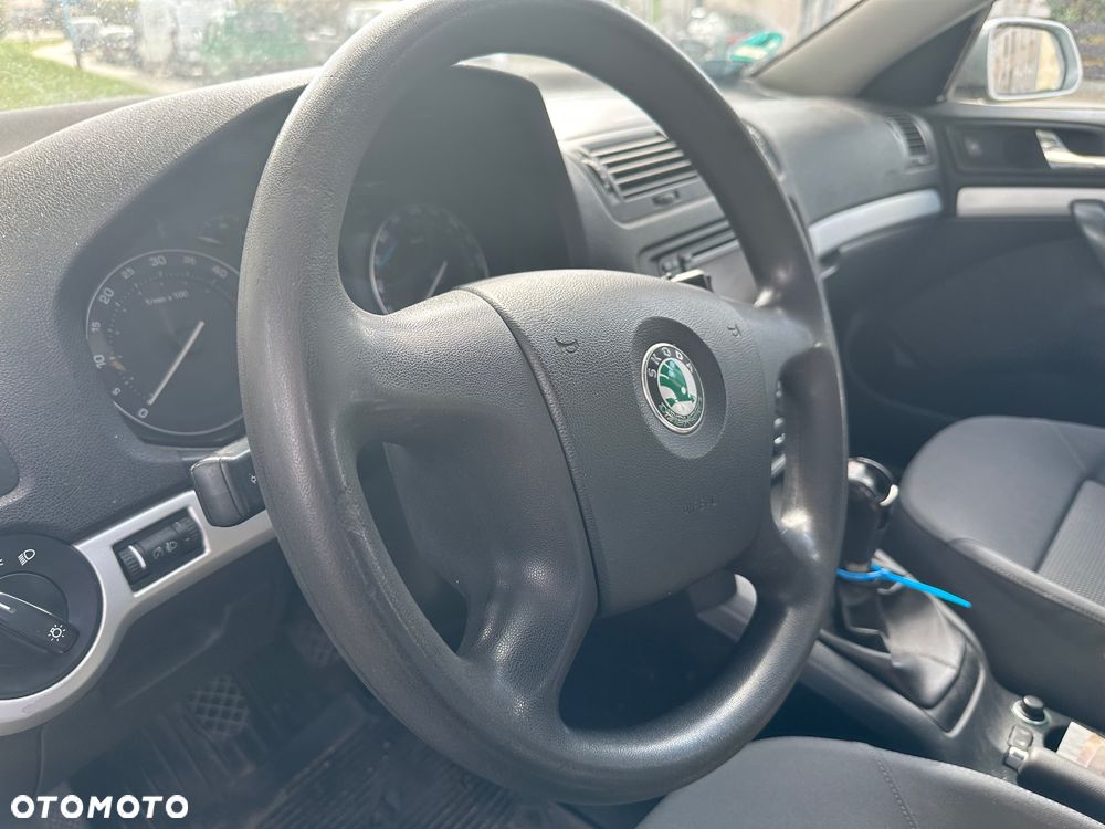 Skoda Octavia 1.9 TDI DPF Ambiente - 8