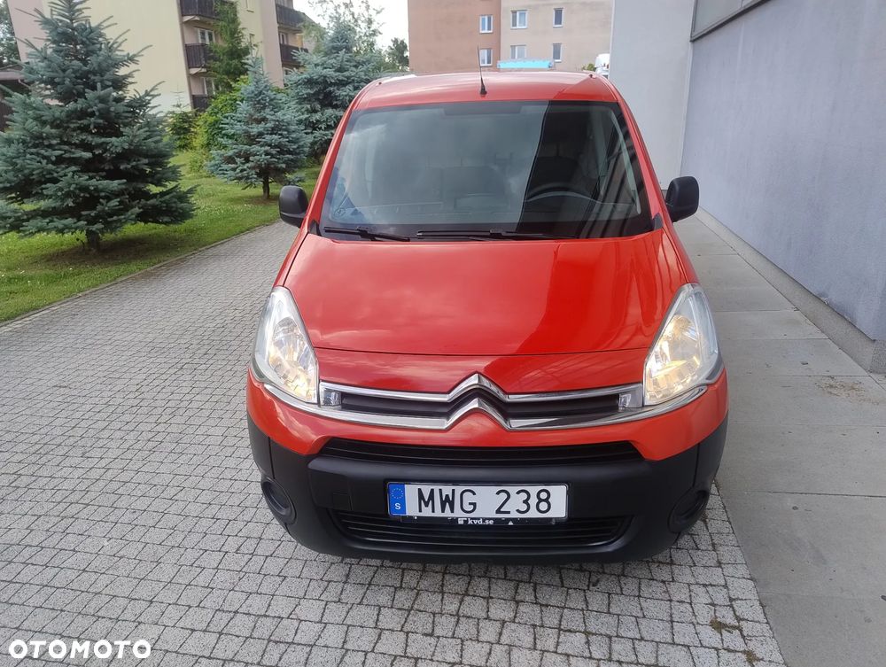 Citroën BERLINGO PO LIFT 1.6 HDI (90KM) 5-BIEGÓW LONG (L2H1) KLIMA STAN IDEALNY SUPER OPCJA 100% BEZWYPADKOWY SERWIS KM NIE MA RDZY ! ! ! - 5